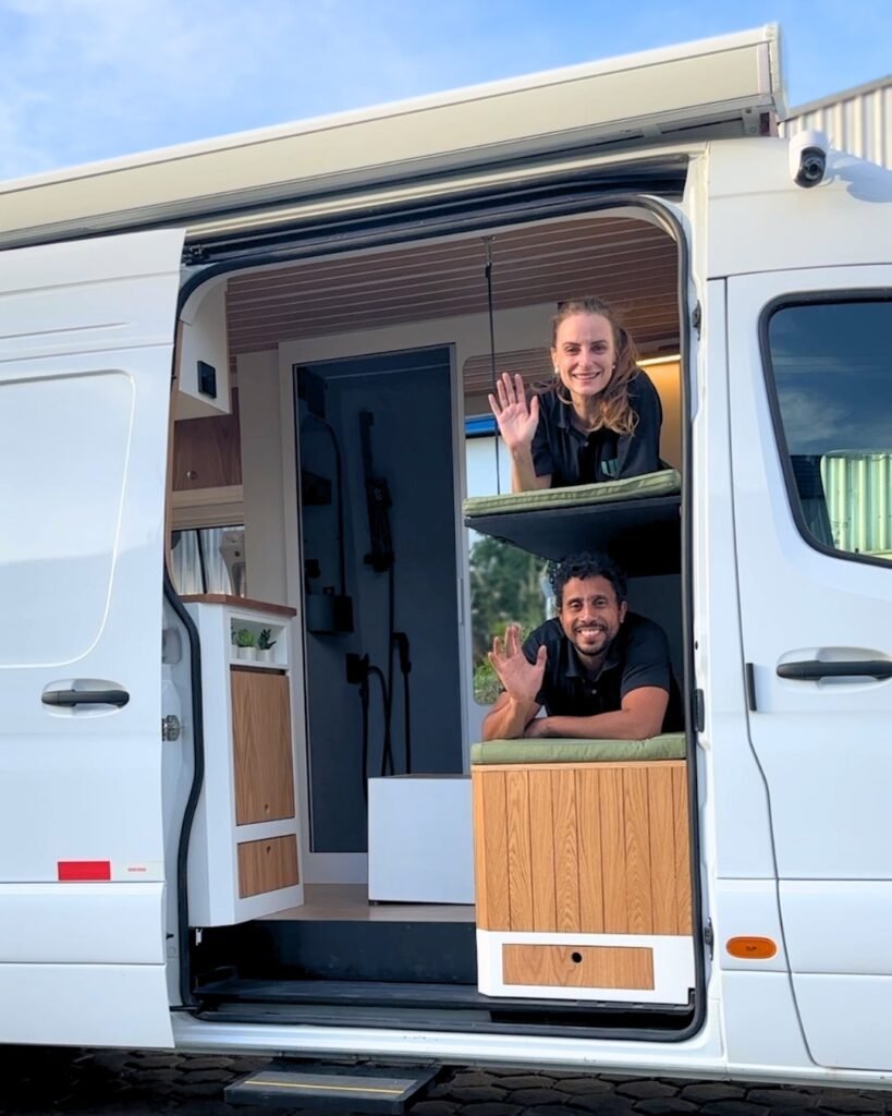 Motorhome Sprinter UP! Smart para família de 4 pessoas (1)