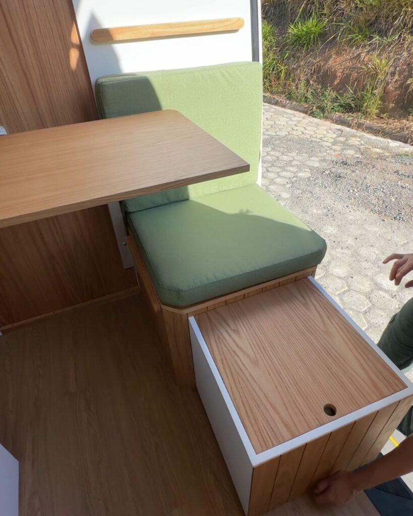 Motorhome Sprinter UP! Smart para família de 4 pessoas (30)