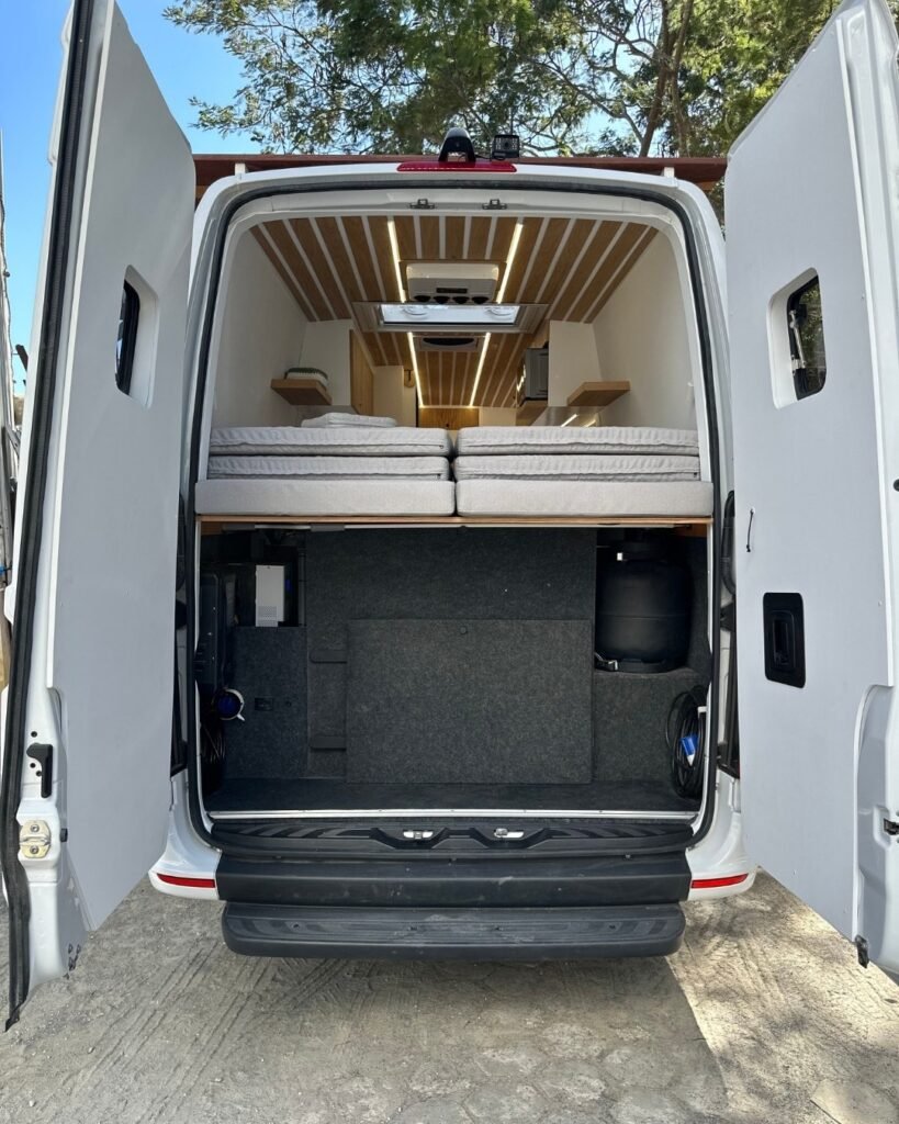 Motorhome Sprinter UP! Smart para família de 4 pessoas (7)